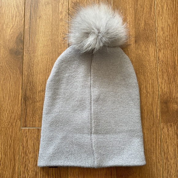 Garage Winter hat - Picture 3 of 3